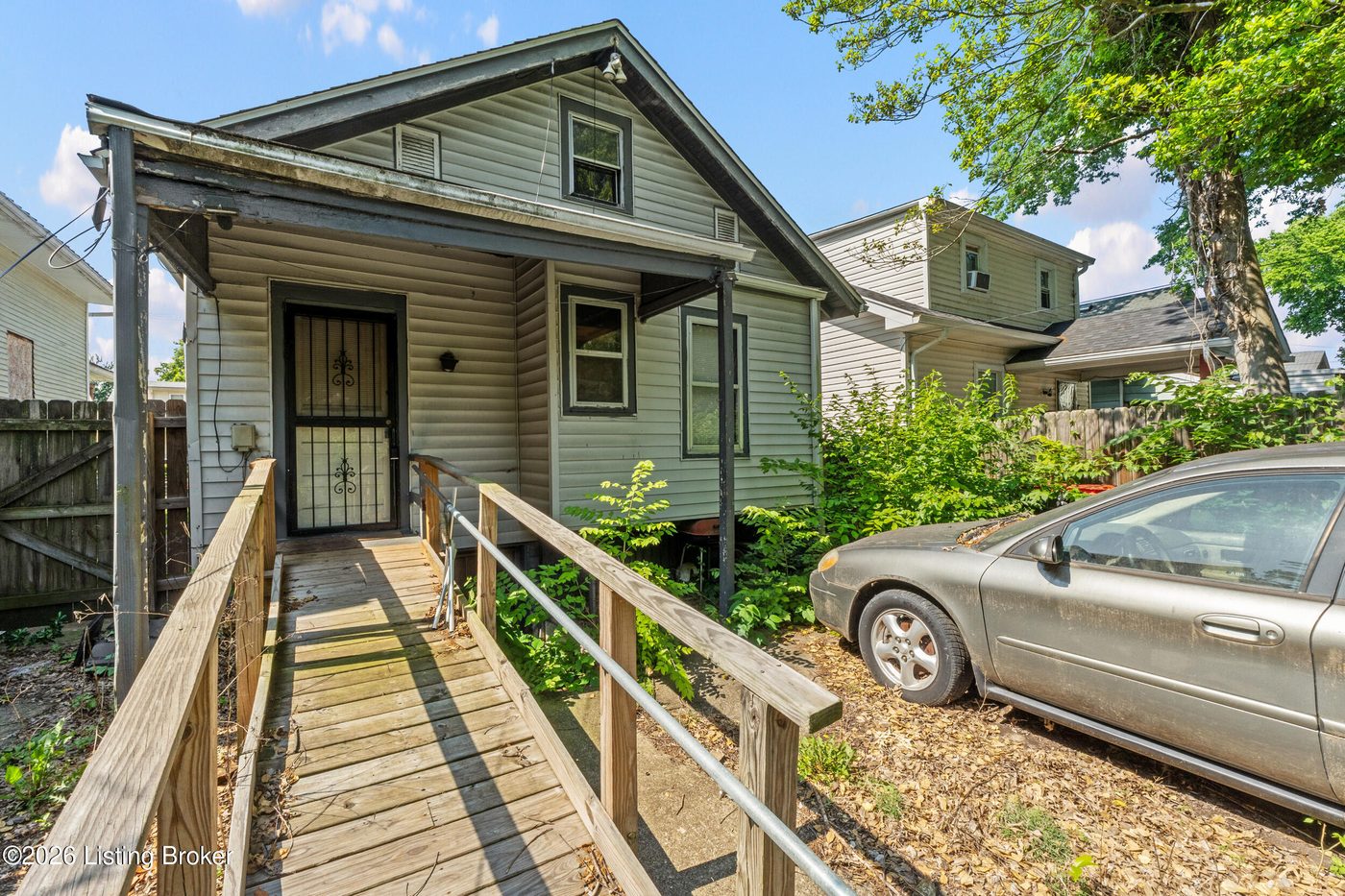 Listing photo 5